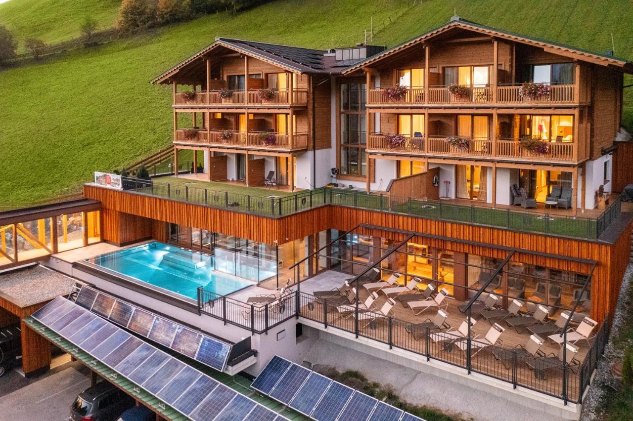 Berghotel Hauserbauer 도르프가스테인 외부 사진