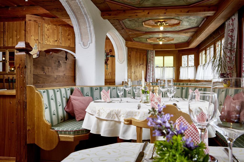 Berghotel Hauserbauer 도르프가스테인 외부 사진